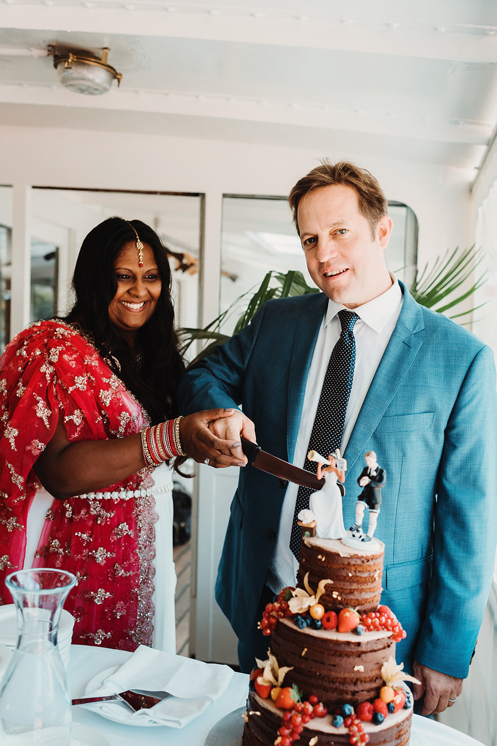 ASHVEENA + PATRICK | WILHELM TELL | HOTEL SCHWEIZERHOF LUZERN | PURE REPORTAGE. HOME