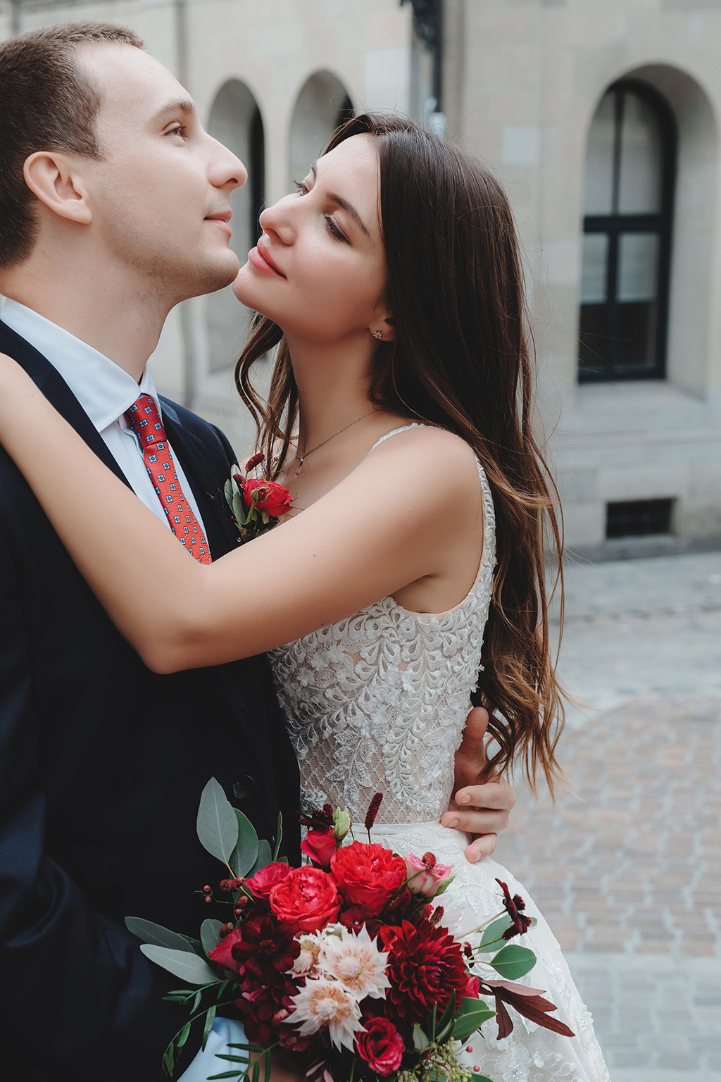 ANASTASIA + DMITRY | CIVIL WEDDING, ZÜRICH STADTHAUS | RECHBERG GARDEN. HOME