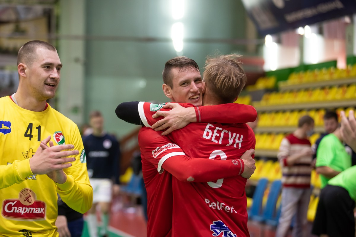 Спортивные фоторепортажи с гандбольных матчей