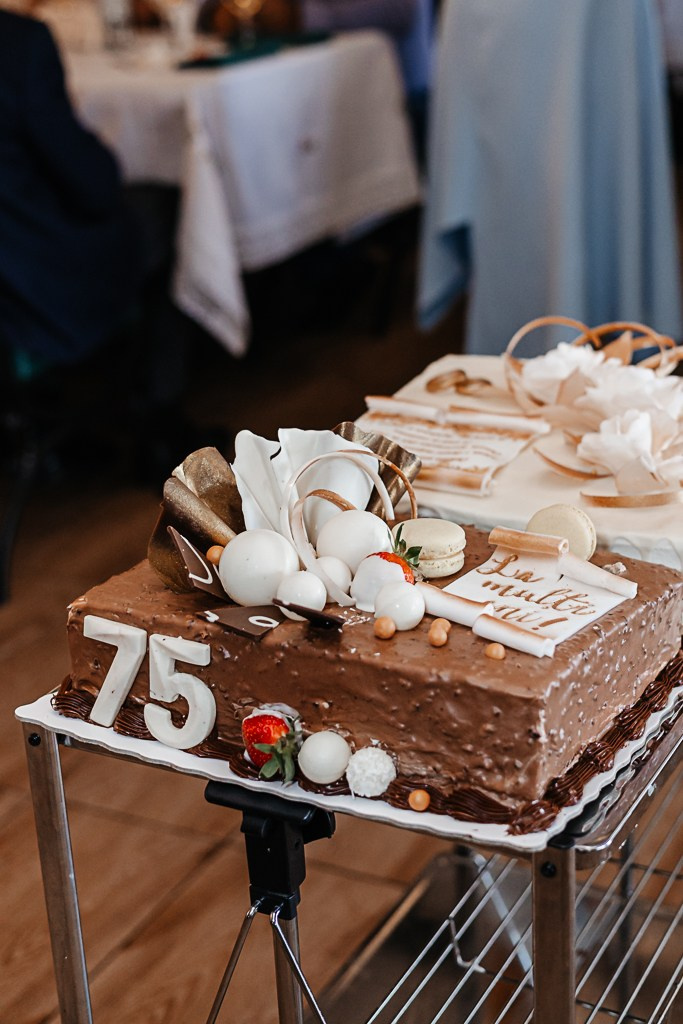 Nuntă de aur. FotoACTIV.ro - Imaginea ta contează