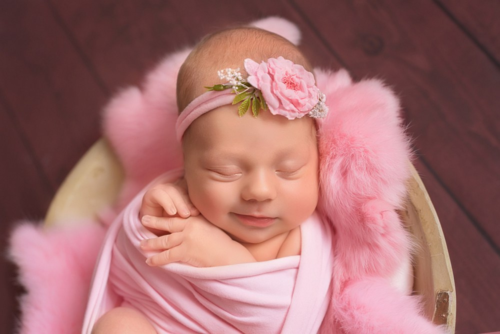 Sesja noworodkowa dla dziewczynki w Trójmieście - Natalia Lucko