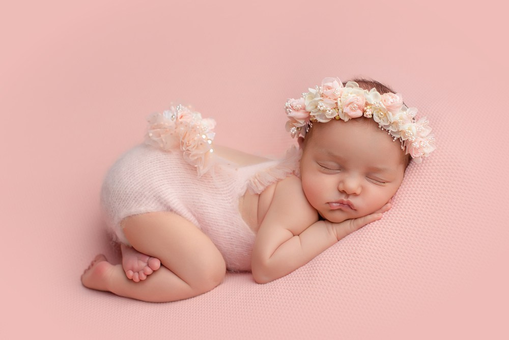 Sesja noworodkowa dla dziewczynki w Trójmieście - Natalia Lucko