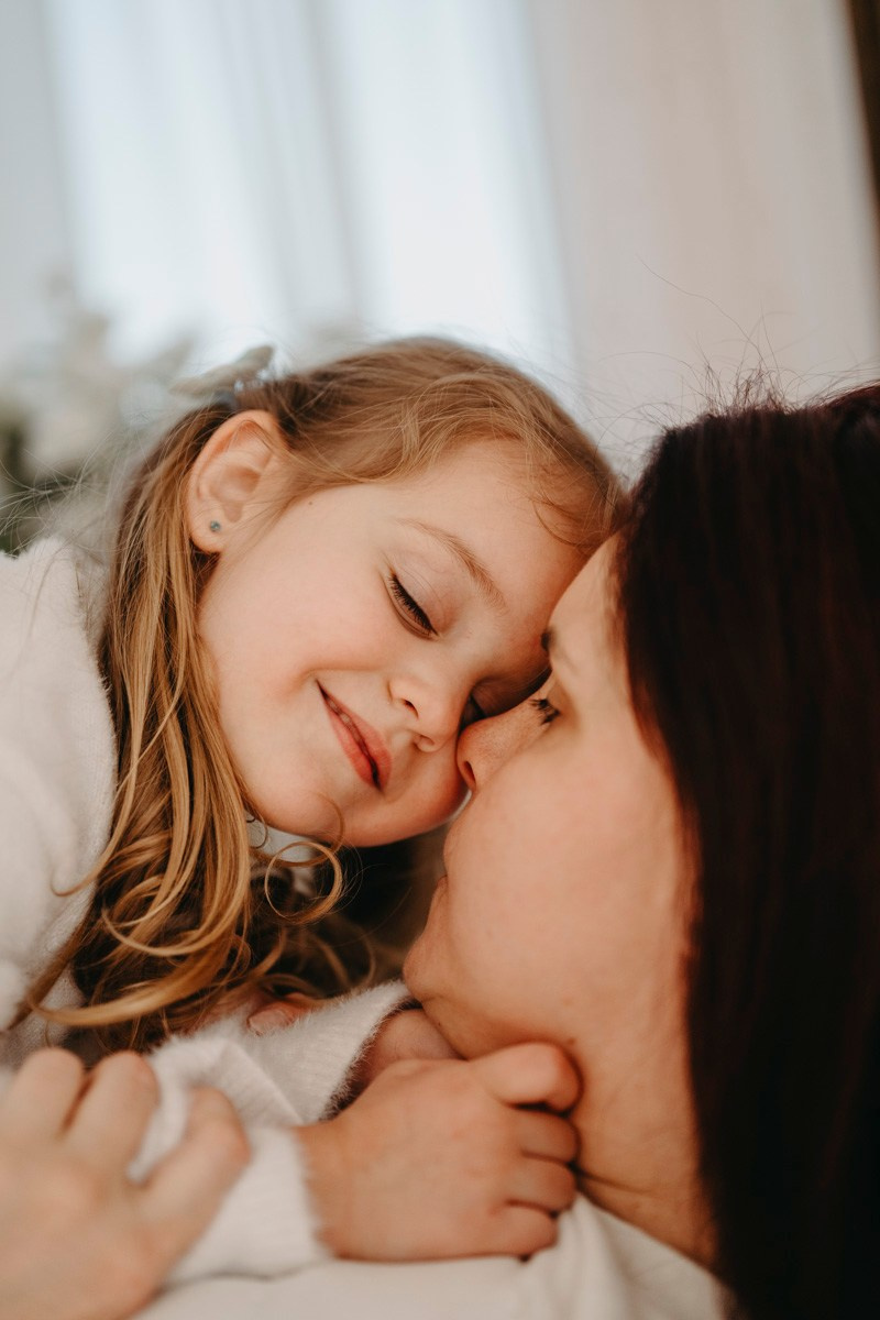 Miljana, Danka i Ilija — fotografisanje MAMINO. Deciji i porodicni fotograf u Beogradu Oksana Skendzic
