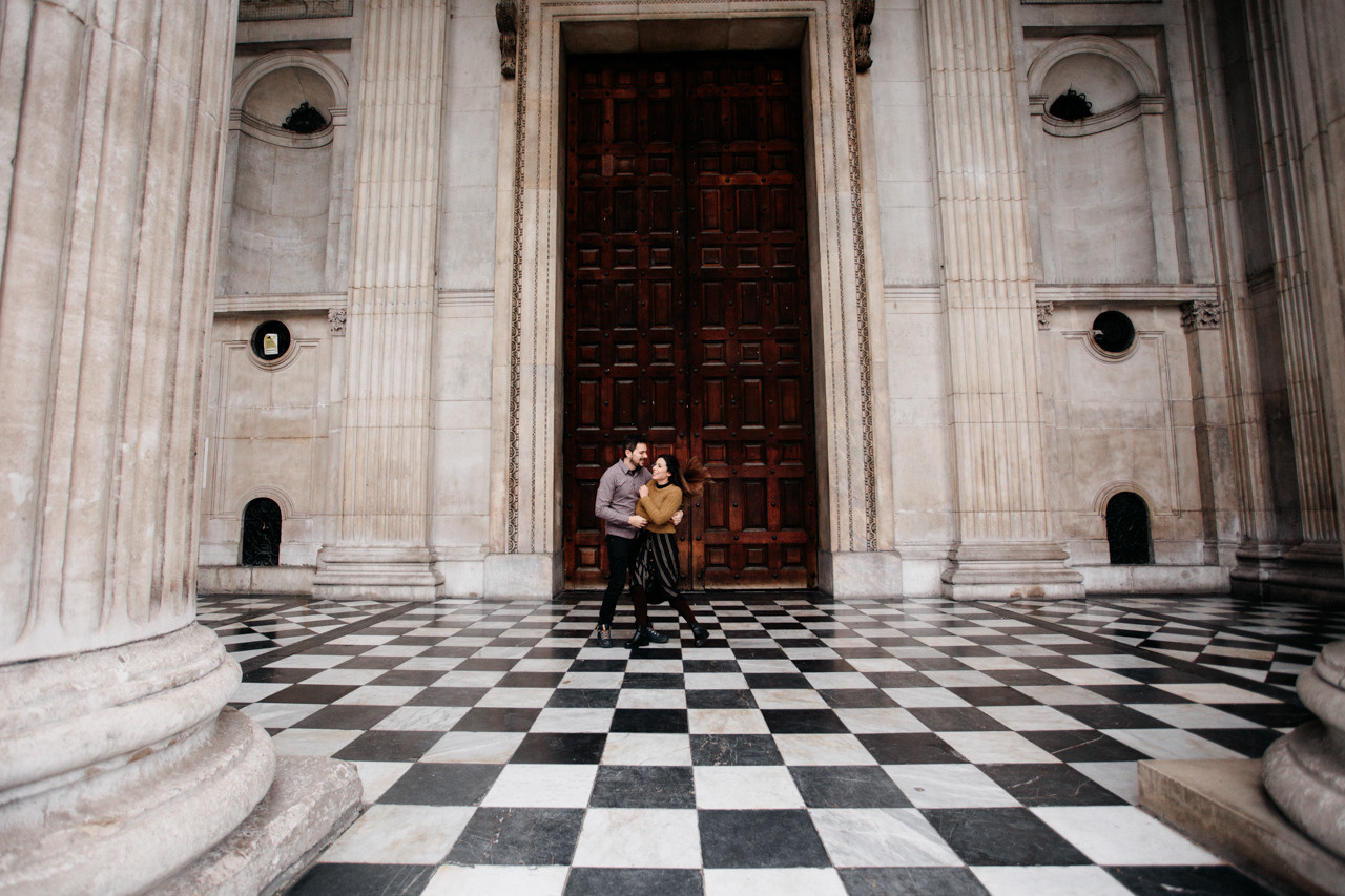 Photoshoot at Bank and Tower Bridge. LondonPhotoStory — Vacation Photographer in London