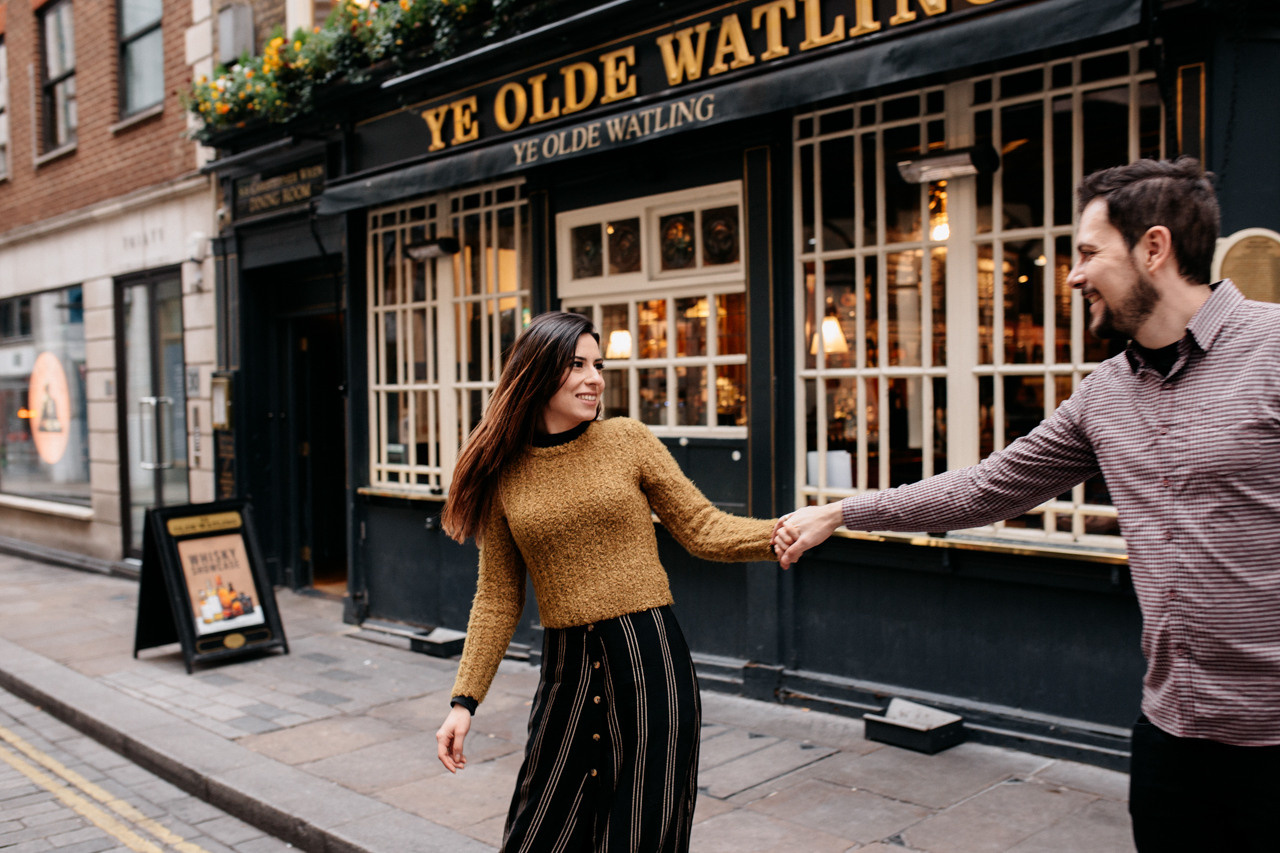 Photoshoot at Bank and Tower Bridge. LondonPhotoStory — Vacation Photographer in London