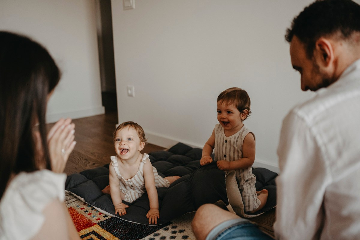 Dunjin i Vukanov 1. rodjendan / fotografisanje kod kuce. Deciji i porodicni fotograf u Beogradu Oksana Skendzic