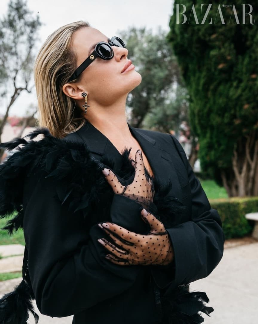 Magazine. Wedding and commercial photographer