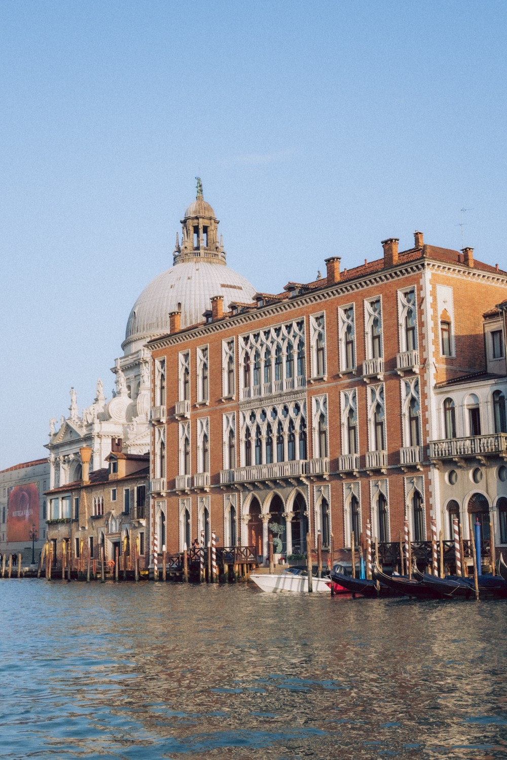 From Venice with Love. Anastasiia Buchinskaia Fotografa Milano
