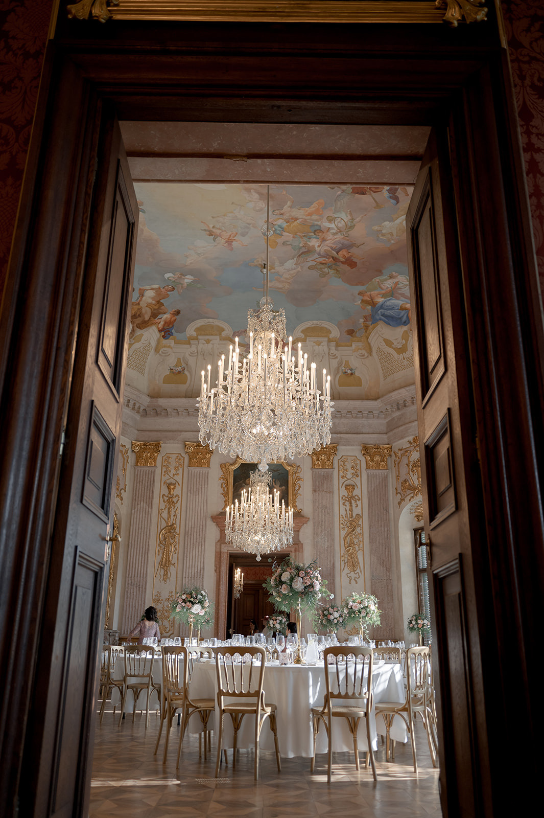 Austria wedding at Schloss Eckartsau. Photography and film. Wedding photographer and videographer based in Timisoara, Romania