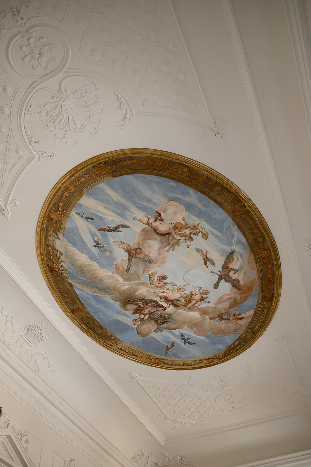 Austria wedding at Schloss Eckartsau. Photography and film. Wedding photographer and videographer based in Timisoara, Romania