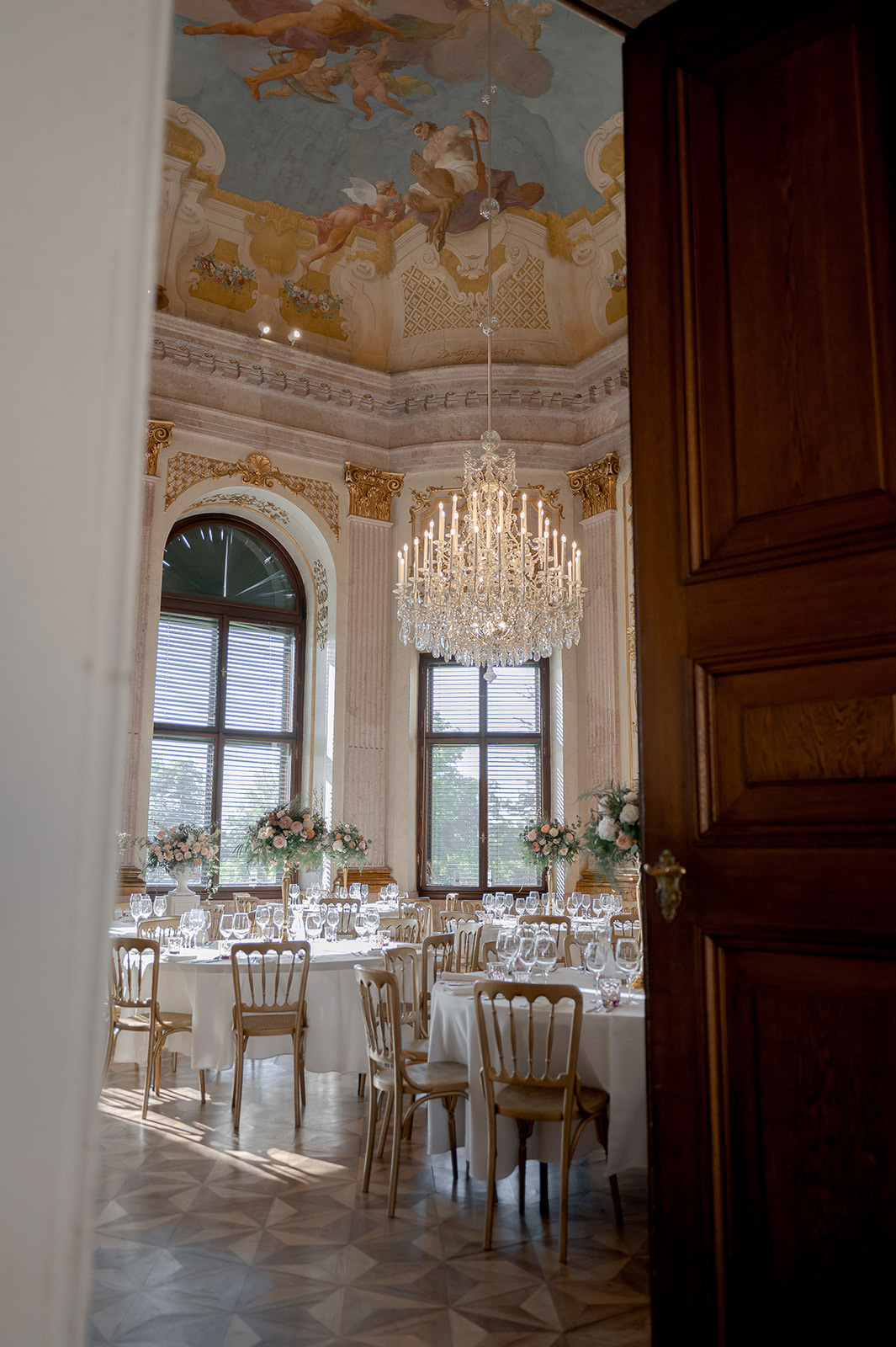 Austria wedding at Schloss Eckartsau. Photography and film. Wedding photographer and videographer based in Timisoara, Romania