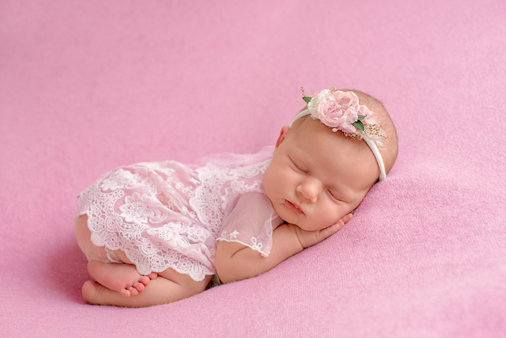 Sesja noworodkowa dla dziewczynki w Trójmieście - Natalia Lucko