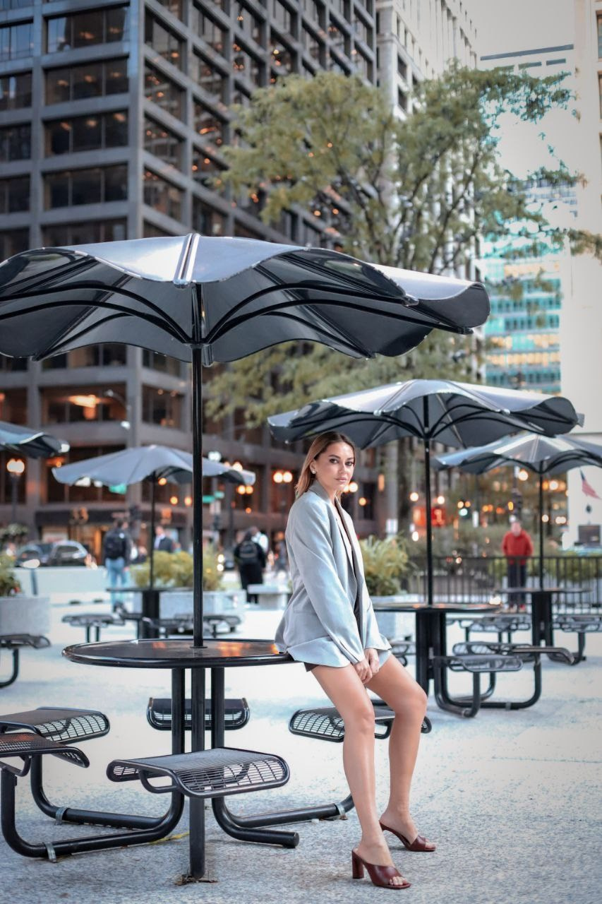 Street shoot with Yulia. VALERIIA VIUNOVA individual shooting\love story\event\brand