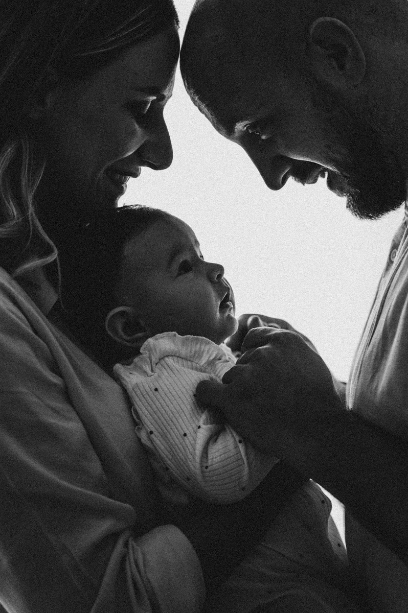 Katarina, Marko i Elena / porodicno fotografisanje kod kuce. Deciji i porodicni fotograf u Beogradu Oksana Skendzic