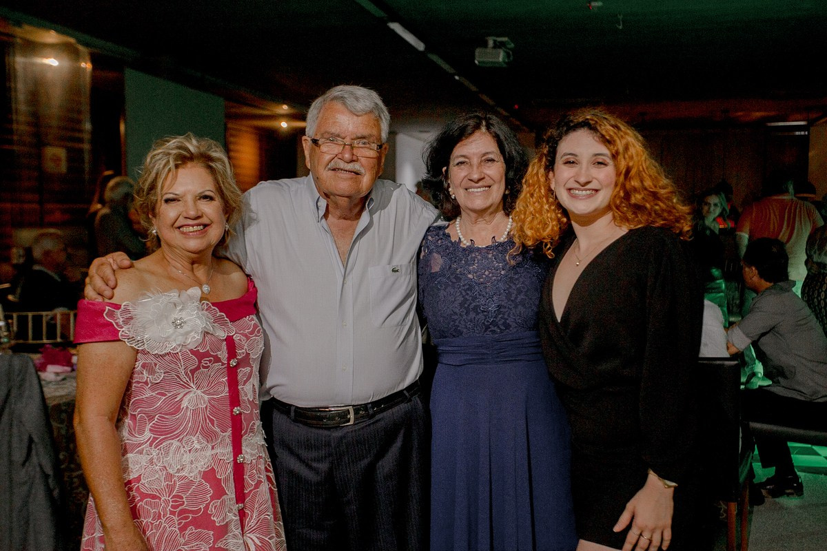 Waldeana - 70 anos. Fotógrafa de Eventos em São Paulo e Sorocaba Kika Damasceno