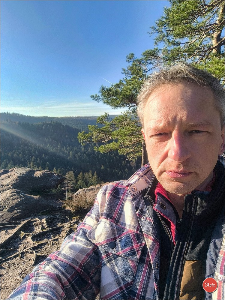 Une forêt, un rocher et un cimetière gallo-romain. Photographe à Strasbourg | Portraits, Studio, Enfants, Événements
