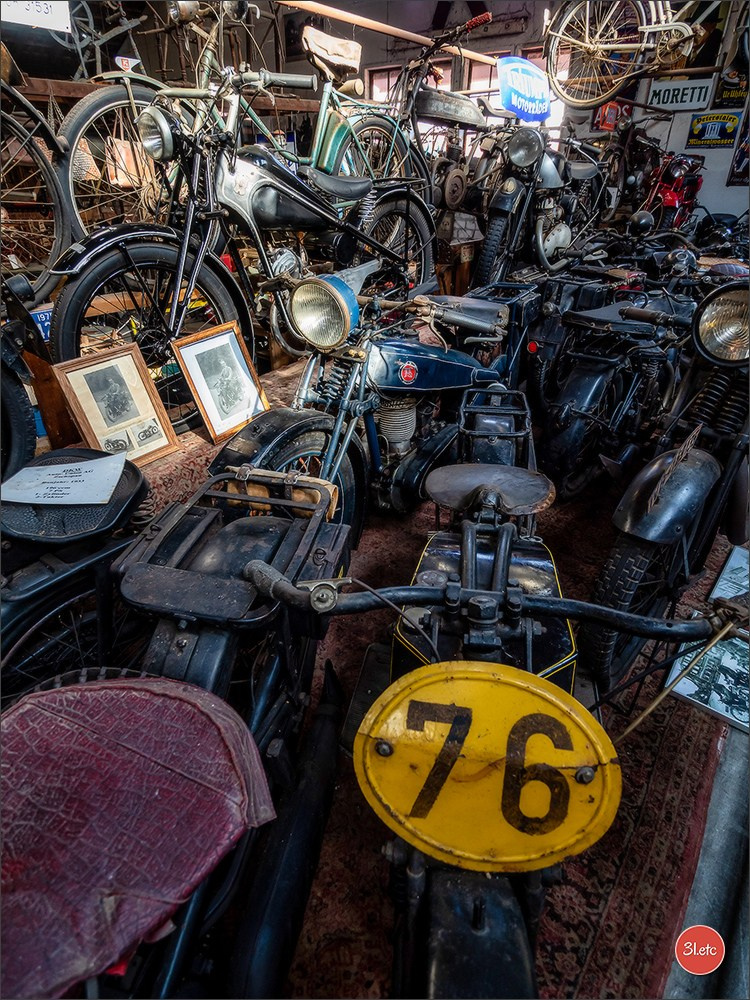 Удивительное место - частный музей старинного хлама - Fahrzeugmuseum. Photographe à Strasbourg | Portraits, Studio, Enfants, Événements