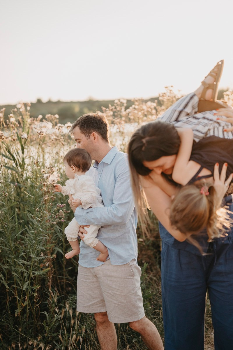 Jelena Milos Dunja i Mila / porodicno fotografisanje. Deciji i porodicni fotograf u Beogradu Oksana Skendzic
