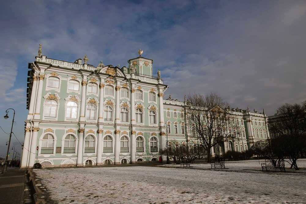 Anna & David (Hochzeitsfotoshooting im Museum). Familien & Hochzeitfotografin Nadja Holzmann