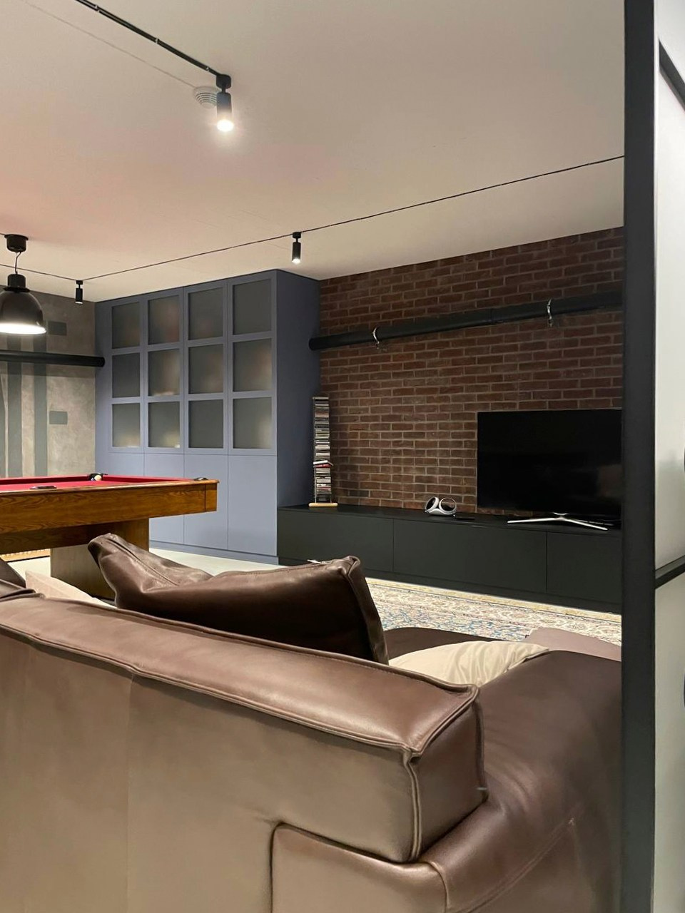 Bytový design - Návrhy kompletních interiérů Návrh a realizace interiérů Architekt funkčních interiérů bytový design Profesionální návrhy interiérů Praha Architekti v České republice  czech architects Design interiéru i exteriéru Navrhujeme luxusní domy Architekt a architektonická kancelář Návrhy domů, bytů, interiérů Luxusní vila Nejlepší Vily v Praha, Česká republika Prague Luxury Villa, Vila Wellness Aqua House Luxusní  rodinné vily