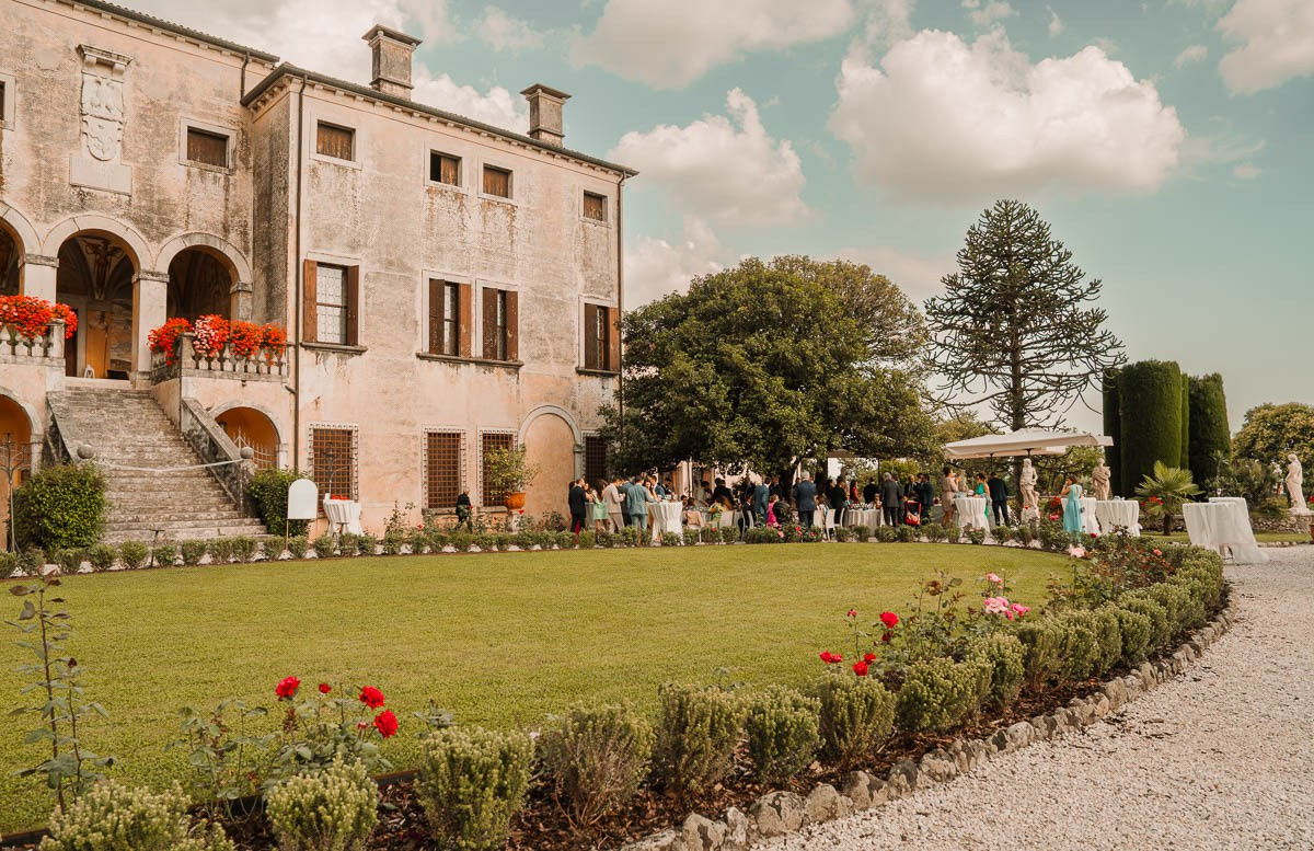 Matrimonio a Villa Godi Malinverni | Destination Wedding Italy | Lorenzo Mazzega Wedding. Lorenzo Mazzega Wedding | Fotografo Matrimonio Milano | Stile Fashion & Editoriale