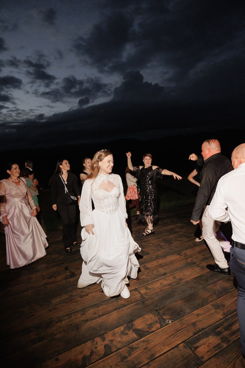 Paula + Robert. Wedding Photographer in Bucharest — Manu Ivanciu