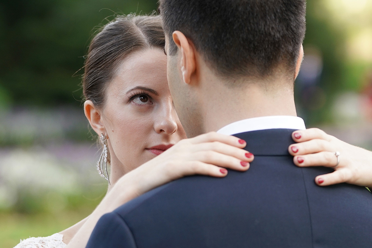 Ernest  and Jena – 8.27.2017 – Crest Hollow Country club. Emin Kuliyev — Award-Winning Wedding Photojournalist NYC & USA | Best Wedding Photographer Known for Candid, Timeless Moments
