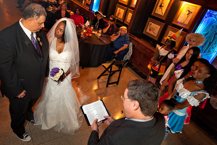Rona & Charles (October 24, 2009) Halloween wedding – Saint Louis, Mis. Emin Kuliyev — Award-Winning Wedding Photojournalist NYC & USA | Best Wedding Photographer Known for Candid, Timeless Moments