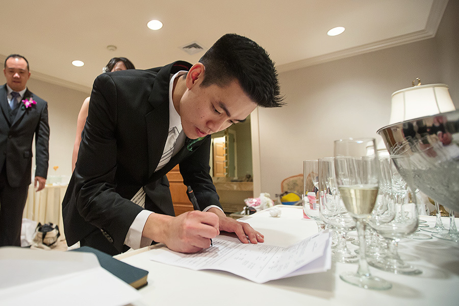 Jon & Amy – September 21st, 2012. Emin Kuliyev — Award-Winning Wedding Photojournalist NYC & USA | Best Wedding Photographer Known for Candid, Timeless Moments