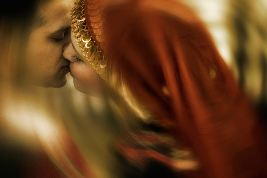 Razeq & Warsy – Wedding (12.13.08 – Day One). Emin Kuliyev — Award-Winning Wedding Photojournalist NYC & USA | Best Wedding Photographer Known for Candid, Timeless Moments