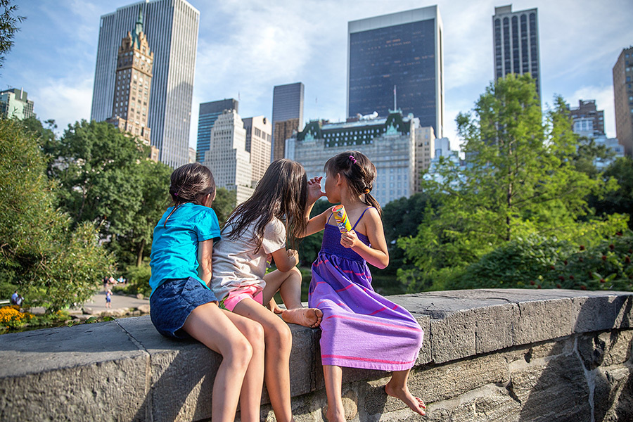 Family Photo Shoot – 08.05.13 (Manhattan, Central Park). Emin Kuliyev — Award-Winning Wedding Photojournalist NYC & USA | Best Wedding Photographer Known for Candid, Timeless Moments