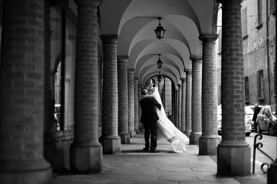 My Wedding Photography Workshop in Bologna (Italy) – Convention 2015 (. Emin Kuliyev — Award-Winning Wedding Photojournalist NYC & USA | Best Wedding Photographer Known for Candid, Timeless Moments
