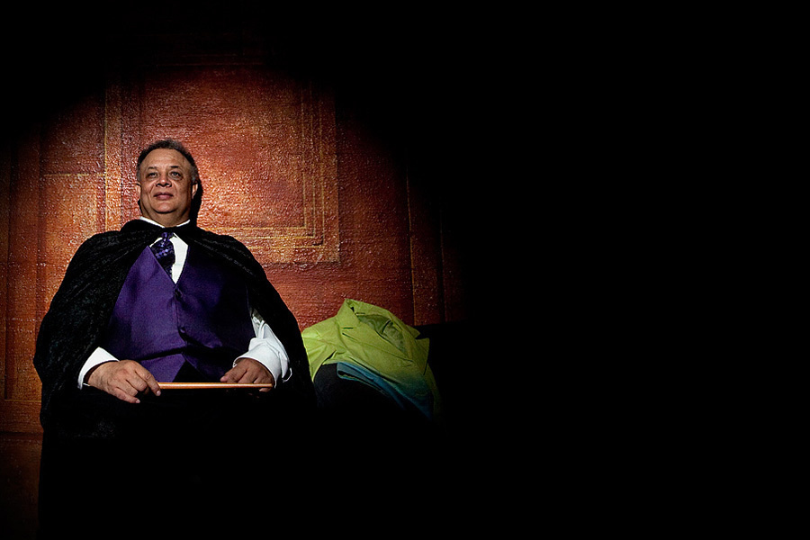 Rona & Charles (October 24, 2009) Halloween wedding – Saint Louis, Mis. Emin Kuliyev — Award-Winning Wedding Photojournalist NYC & USA | Best Wedding Photographer Known for Candid, Timeless Moments