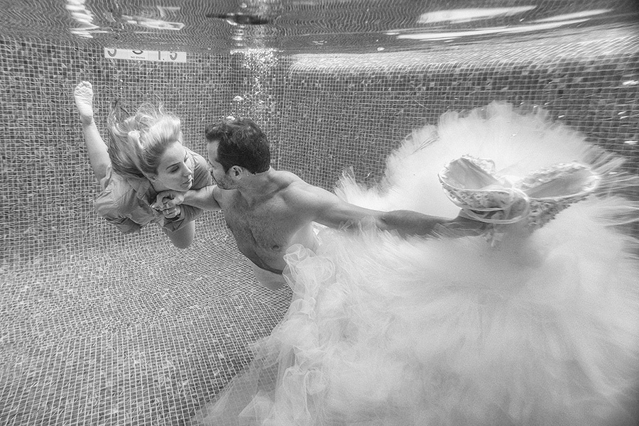 David & Leila (Puerto Rico) – Day 3 (July 28, 2013) Beach party. Emin Kuliyev — Award-Winning Wedding Photojournalist NYC & USA | Best Wedding Photographer Known for Candid, Timeless Moments