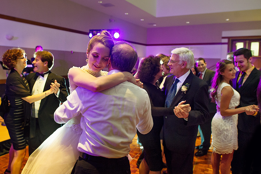 Genevieve & Josh– June 3rd,2012 – Minneapolis (Minnesota). Emin Kuliyev — Award-Winning Wedding Photojournalist NYC & USA | Best Wedding Photographer Known for Candid, Timeless Moments