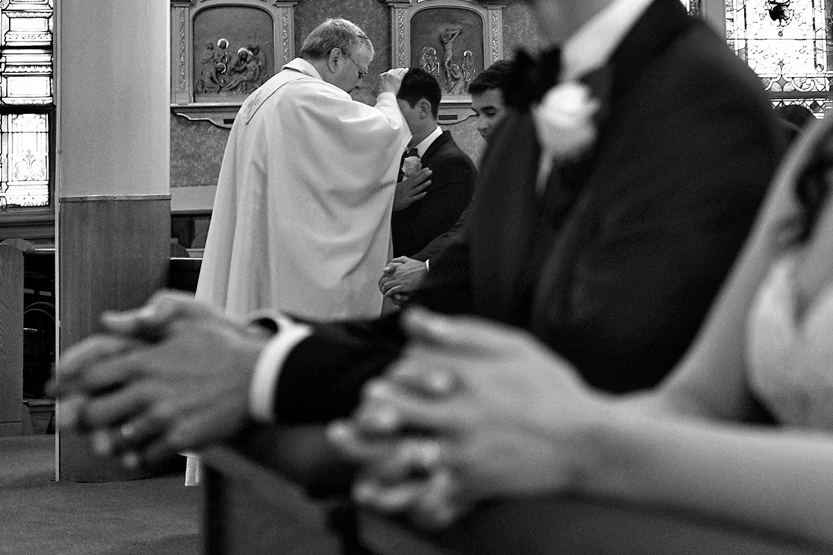 Chris and Laura – 5.23.2015 (Boston). Emin Kuliyev — Award-Winning Wedding Photojournalist NYC & USA | Best Wedding Photographer Known for Candid, Timeless Moments