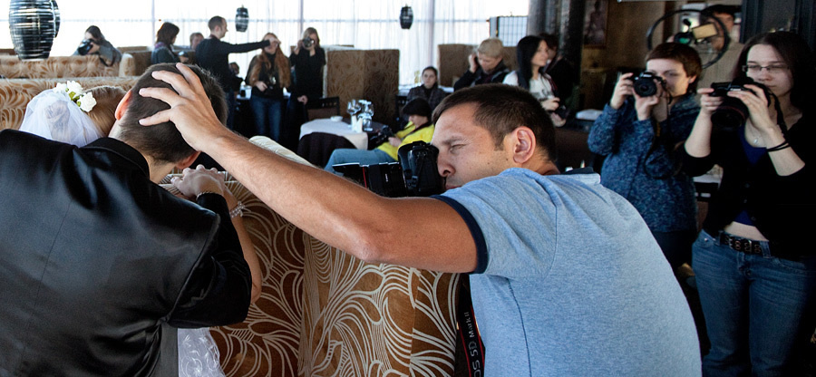 My Workshop in Moscow (Russia) 1-3 March, 2010 – Behind the scene. Emin Kuliyev — Award-Winning Wedding Photojournalist NYC & USA | Best Wedding Photographer Known for Candid, Timeless Moments