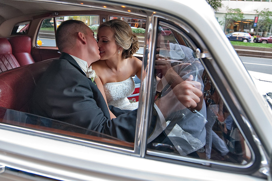 Matthew & Elizabeth – Wedding – 08/15/2009. Emin Kuliyev — Award-Winning Wedding Photojournalist NYC & USA | Best Wedding Photographer Known for Candid, Timeless Moments