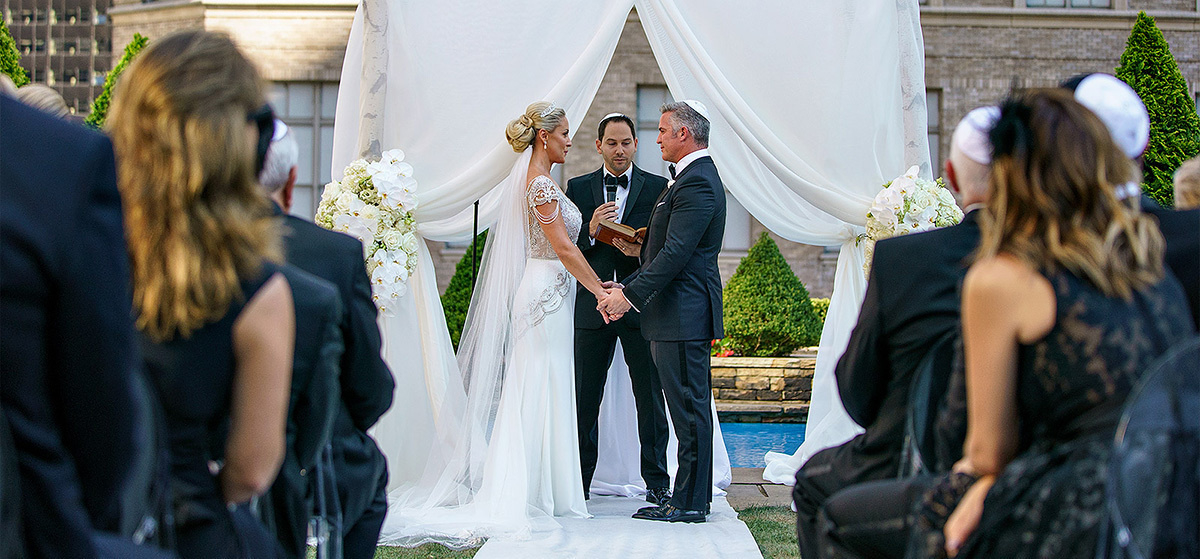 Evan & Hensi 09.24.2017 –  620 5th Ave Garden Loft And Rooftop. Emin Kuliyev — Award-Winning Wedding Photojournalist NYC & USA | Best Wedding Photographer Known for Candid, Timeless Moments