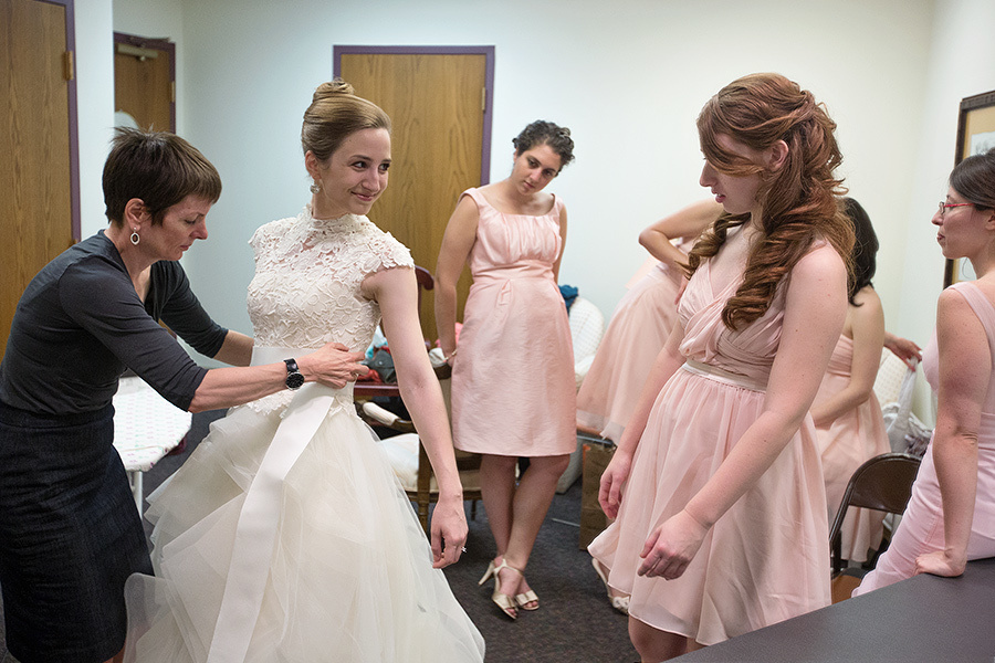 Genevieve & Josh– June 3rd,2012 – Minneapolis (Minnesota). Emin Kuliyev — Award-Winning Wedding Photojournalist NYC & USA | Best Wedding Photographer Known for Candid, Timeless Moments
