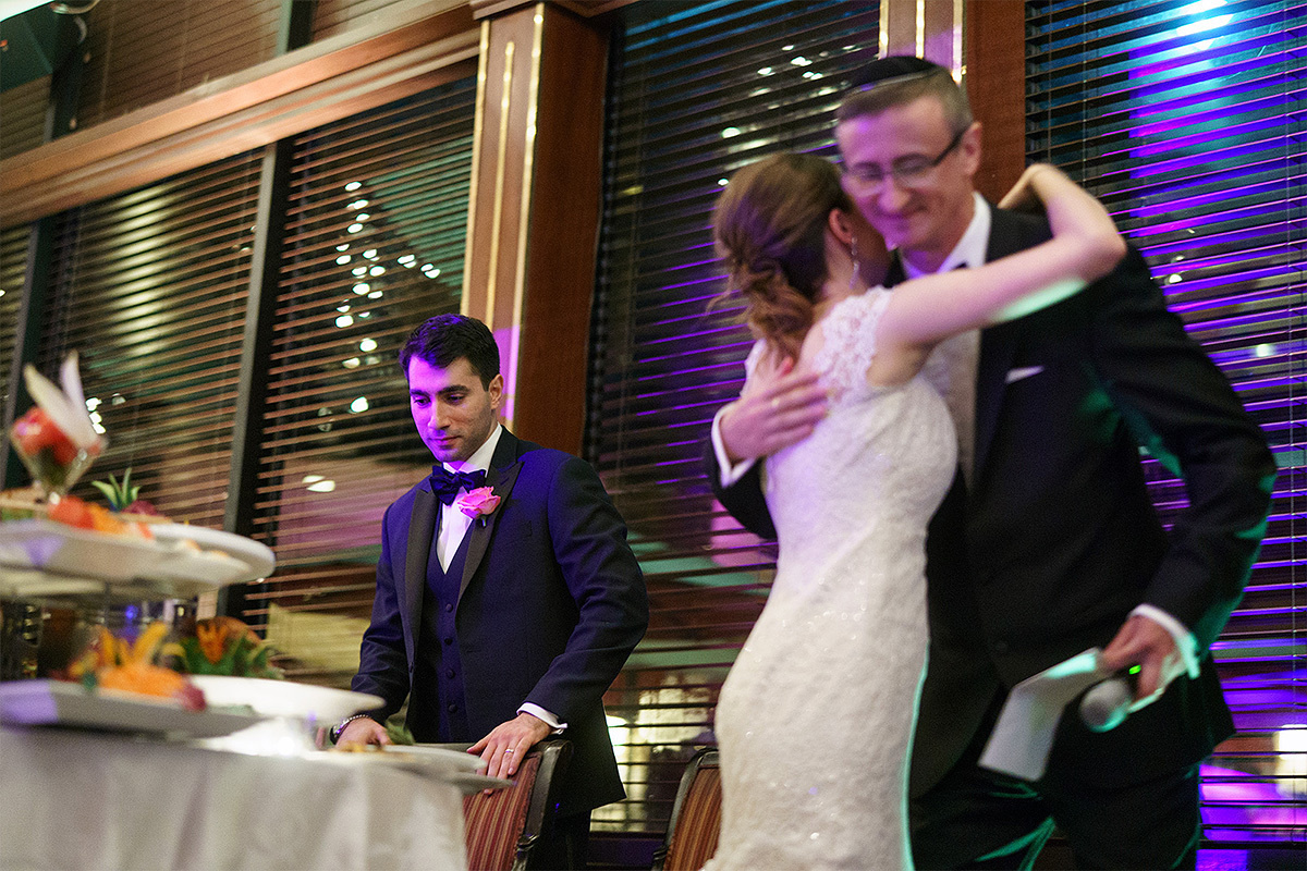 Ernest  and Jena – 8.27.2017 – Crest Hollow Country club. Emin Kuliyev — Award-Winning Wedding Photojournalist NYC & USA | Best Wedding Photographer Known for Candid, Timeless Moments