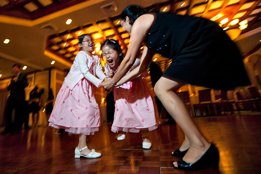 Steven & Florence – 09/19/2010. Emin Kuliyev — Award-Winning Wedding Photojournalist NYC & USA | Best Wedding Photographer Known for Candid, Timeless Moments