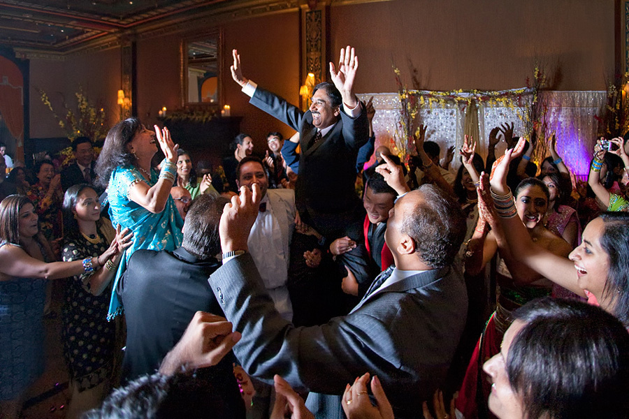 Sheela & Yuang – Wedding (day two) 08/08/2009. Emin Kuliyev — Award-Winning Wedding Photojournalist NYC & USA | Best Wedding Photographer Known for Candid, Timeless Moments