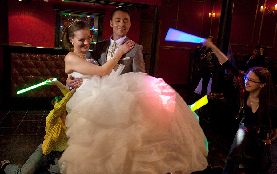 My Workshop in Moscow (Russia) 1-3 March, 2010 – Behind the scene. Emin Kuliyev — Award-Winning Wedding Photojournalist NYC & USA | Best Wedding Photographer Known for Candid, Timeless Moments