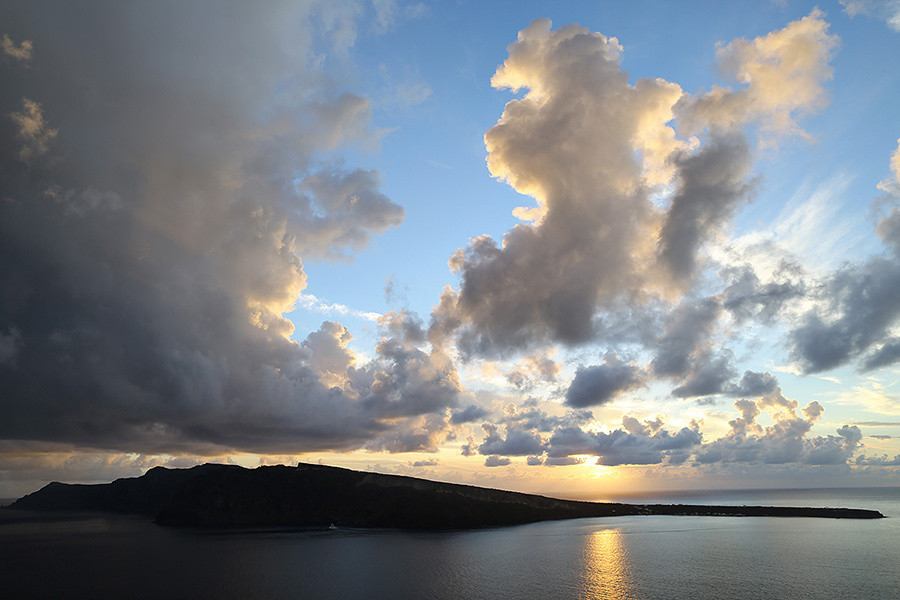 My Wedding Photography Workshop on Santorini –  November, 2014. Emin Kuliyev — Award-Winning Wedding Photojournalist NYC & USA | Best Wedding Photographer Known for Candid, Timeless Moments