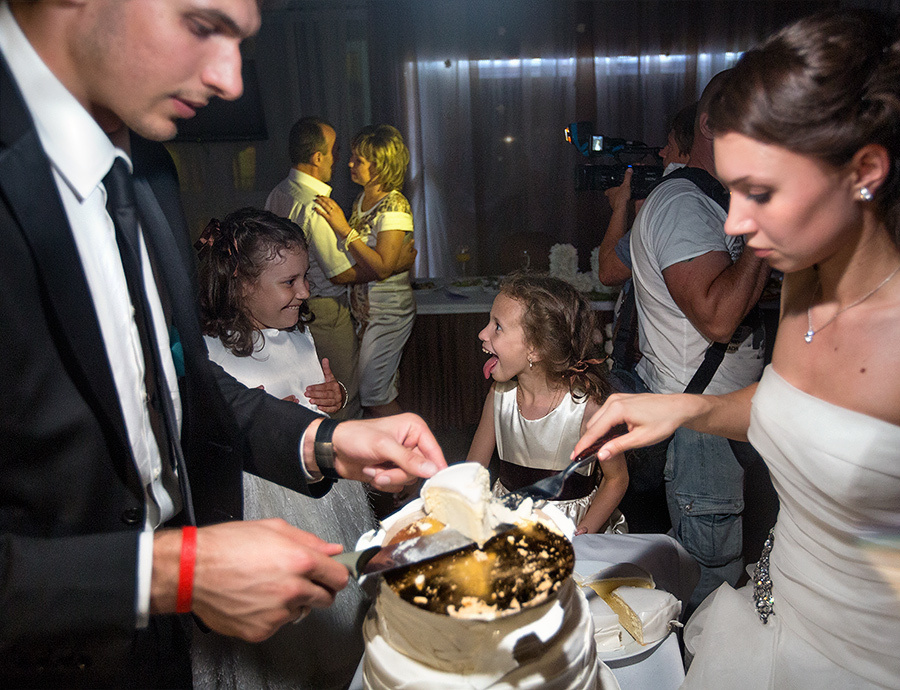 Ksenia & Artem  – Yaroslavl (Russia) 14.07.12. Emin Kuliyev — Award-Winning Wedding Photojournalist NYC & USA | Best Wedding Photographer Known for Candid, Timeless Moments