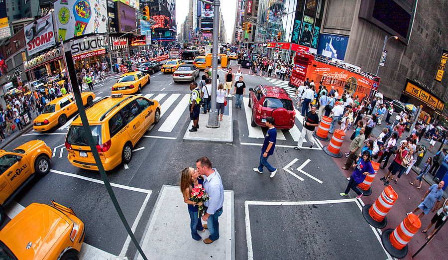 Matthew & Elizabeth – Engagement – 07/24/2009. Emin Kuliyev — Award-Winning Wedding Photojournalist NYC & USA | Best Wedding Photographer Known for Candid, Timeless Moments