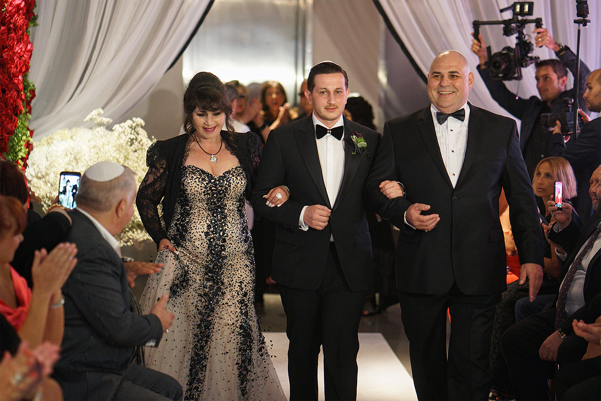 Julia & Pavel – 9/4/2016. Emin Kuliyev — Award-Winning Wedding Photojournalist NYC & USA | Best Wedding Photographer Known for Candid, Timeless Moments