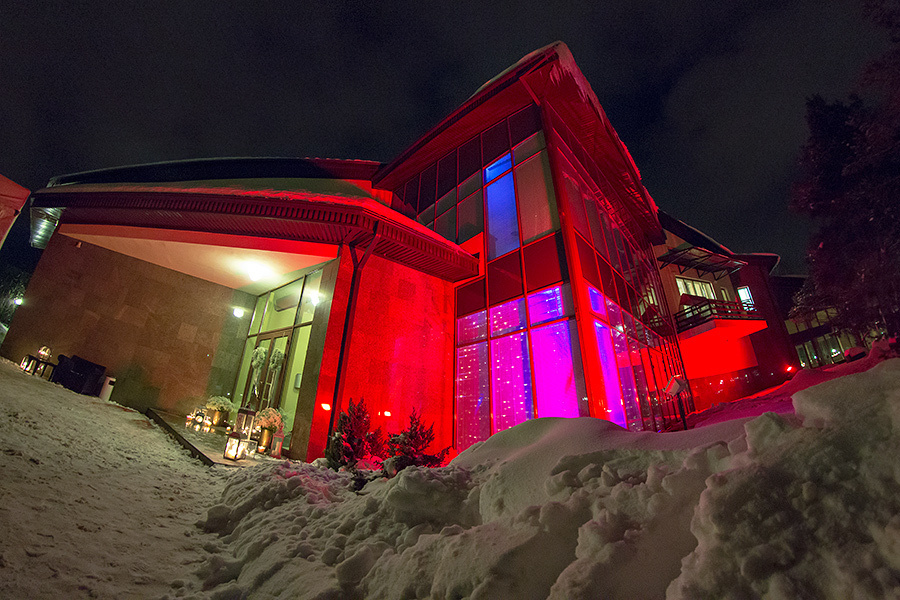 Margo & Alexey – (February, 2nd, 2013) Moscow (Russia). Emin Kuliyev — Award-Winning Wedding Photojournalist NYC & USA | Best Wedding Photographer Known for Candid, Timeless Moments