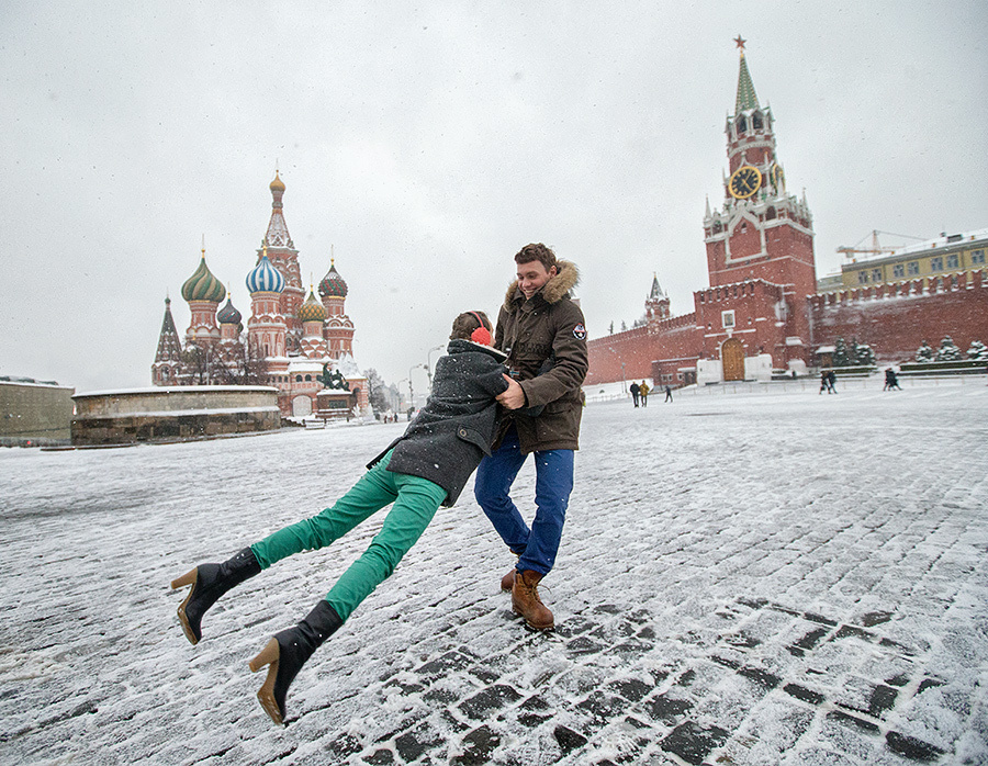 My Wedding Photography Workshop in Moscow 1-5 February, 2013 – Behind. Emin Kuliyev — Award-Winning Wedding Photojournalist NYC & USA | Best Wedding Photographer Known for Candid, Timeless Moments